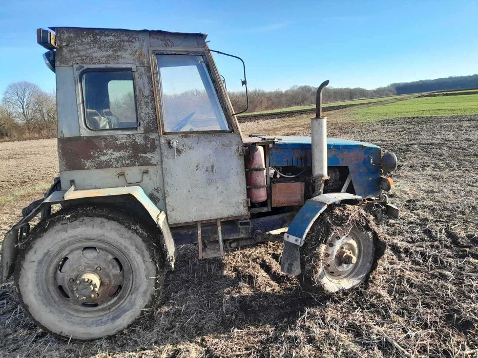 Продам 2 саморобні трактори .