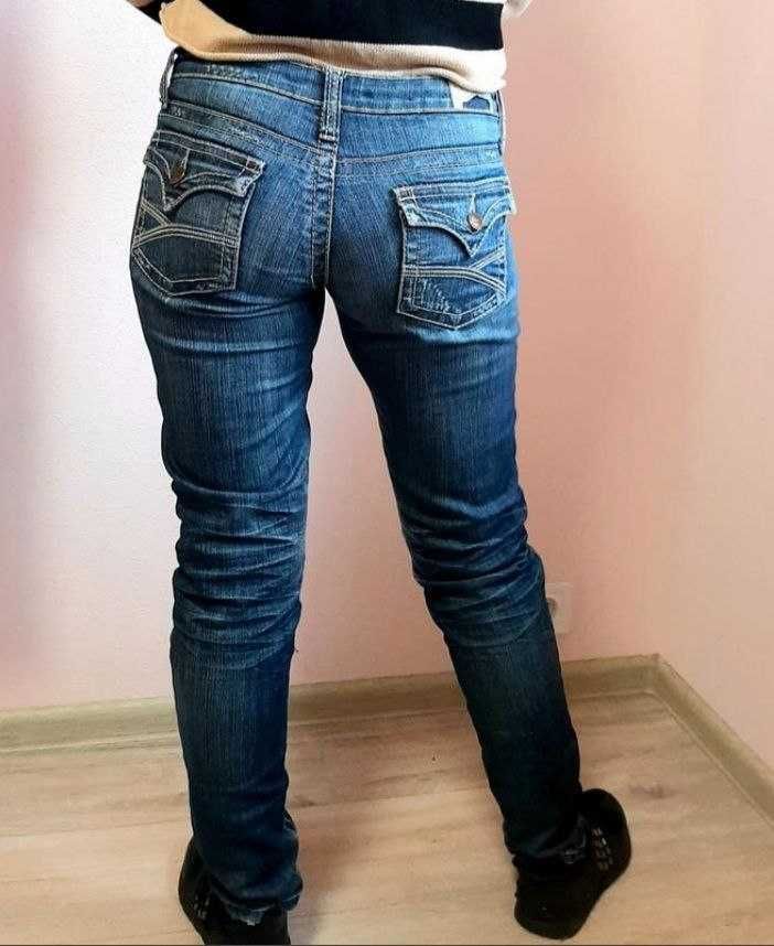 Отдам джинсы размера 36