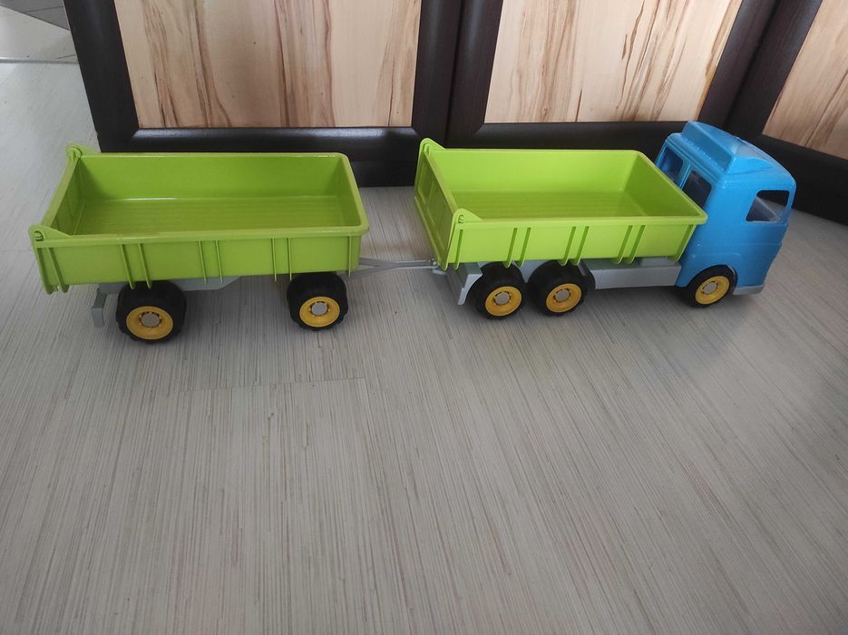 Ciężarówka z przyczepą Duże Auto Zabawka aż 80 cm