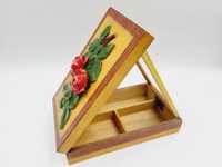 Śliczna drewniana szkatułka z motywem malowanej róży
