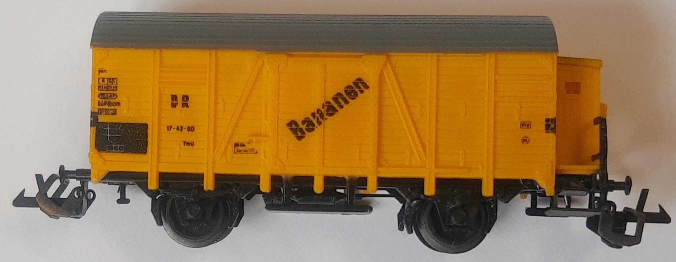 TT Zeuke 545/491 wagon kryty typ Kassel DR epoka III napis Bananen