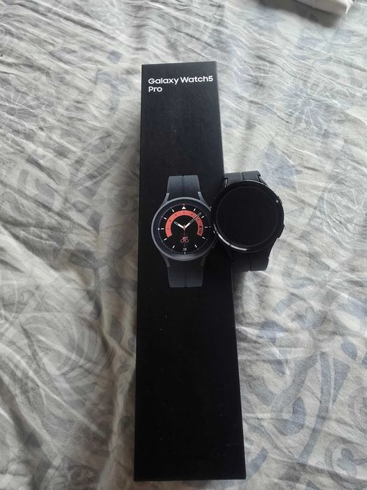 Smartwatch  Samsung galaxy 5 Pro Titanium 45mm LTE