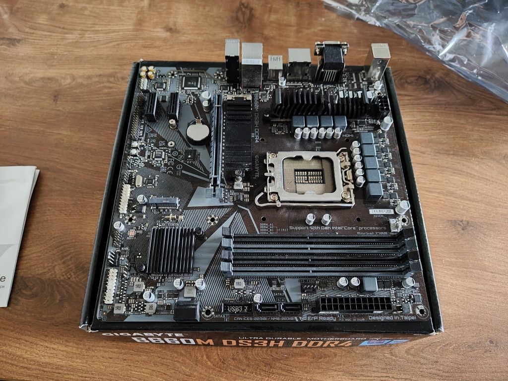 Płyta główna GIGABYTE B660M DS3H DDR4