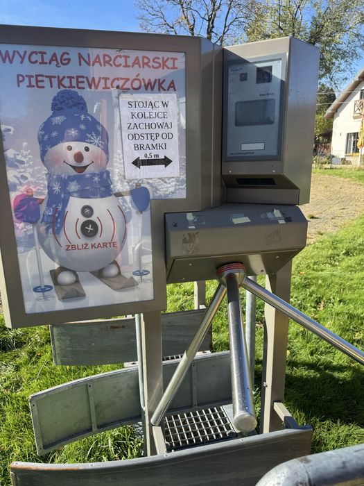 Sprzedam bramki iosprzet do wypozyczalni