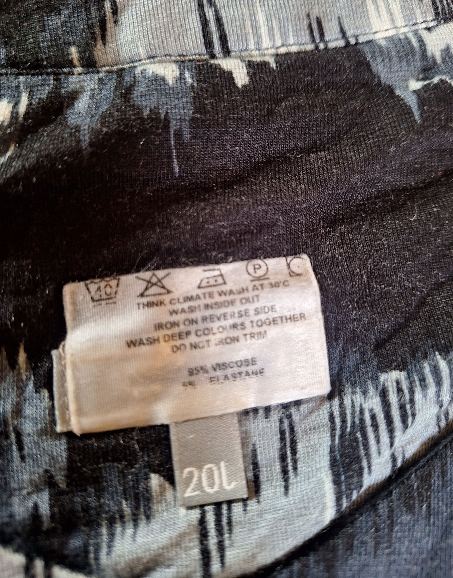 Sukienka midi 95 % wiskoza rozmiar 4XL 48 plus size