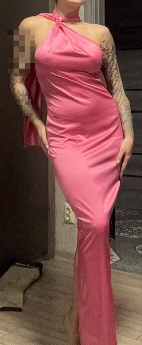 Рожева сукня