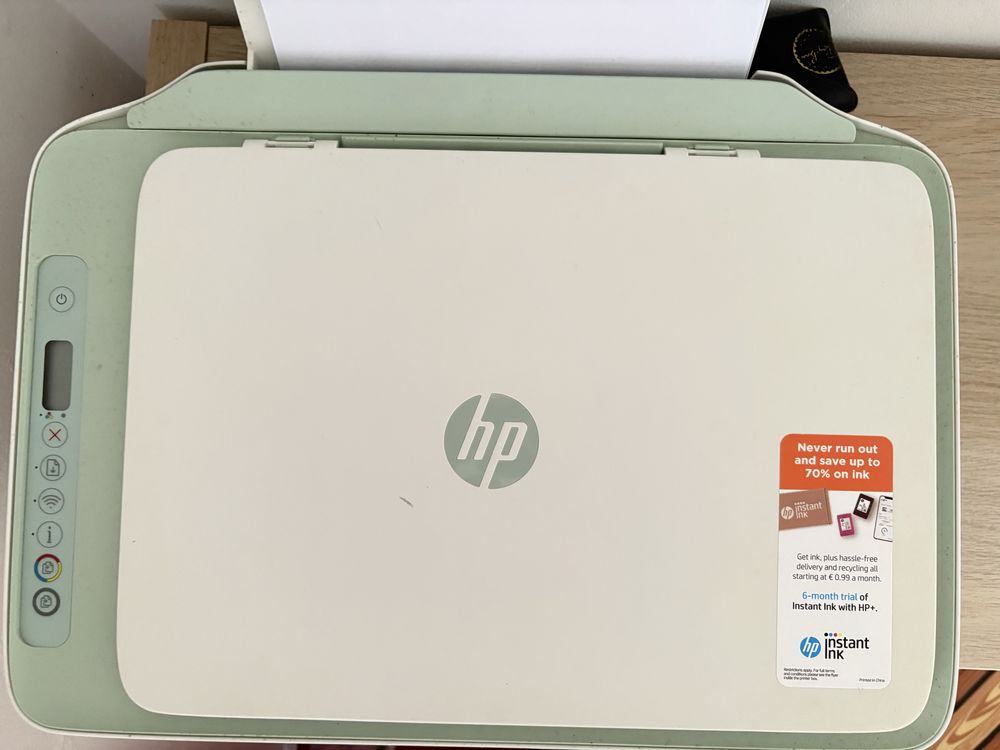 HP Deskjet 2722e