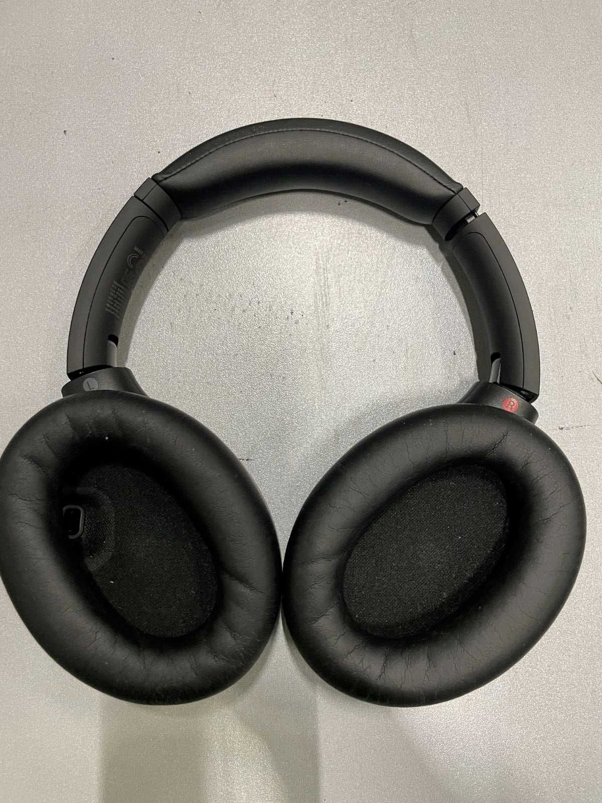 Навушники Sony WH-1000XM4 Wireless Bluetooth Headphones несправні