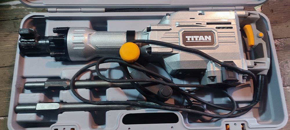 Відбійний молоток TITAN з Англії