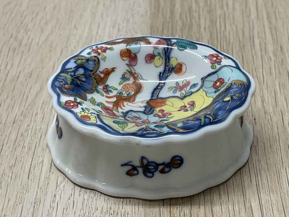 Saleiro em porcelana neoclássico museu