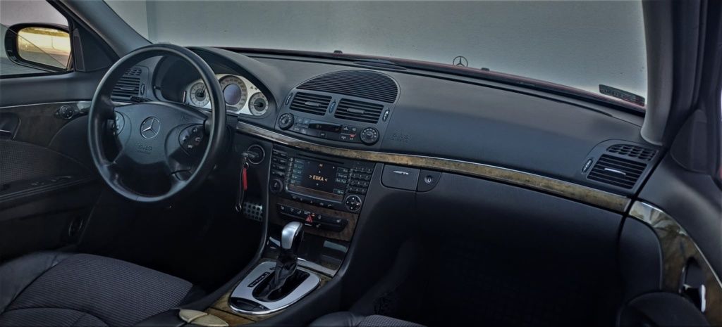 Mercedes-Benz E-class w211 3.2 v6 + LPG E320 AMG Prywatnie