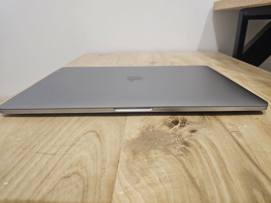 Macbook pro 15 2019