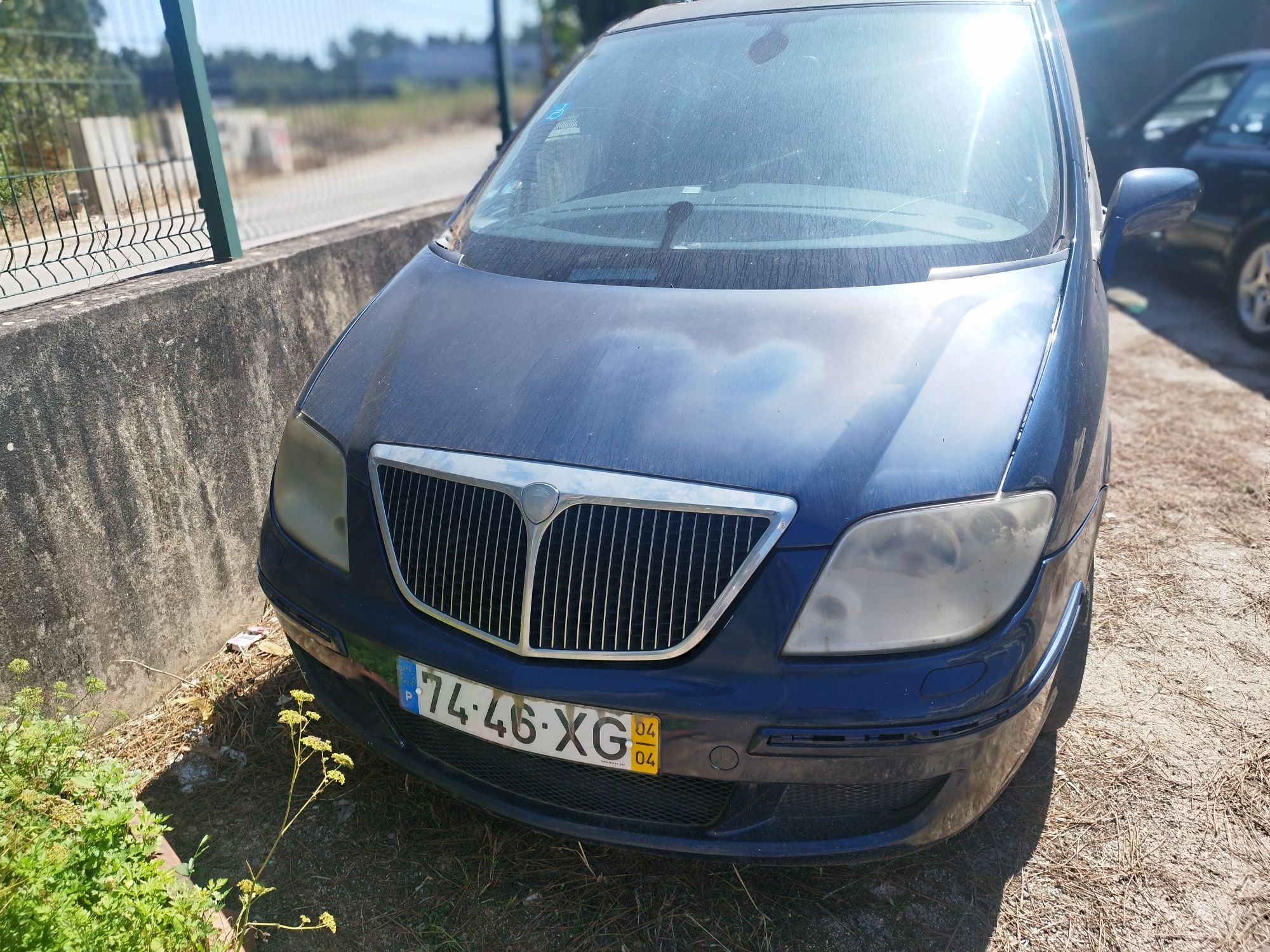 Vendo em peças ou para reparar