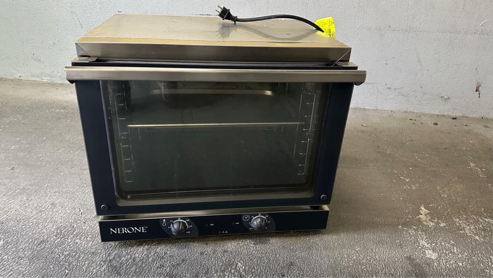 Forno industrial de convecção. Impecavel