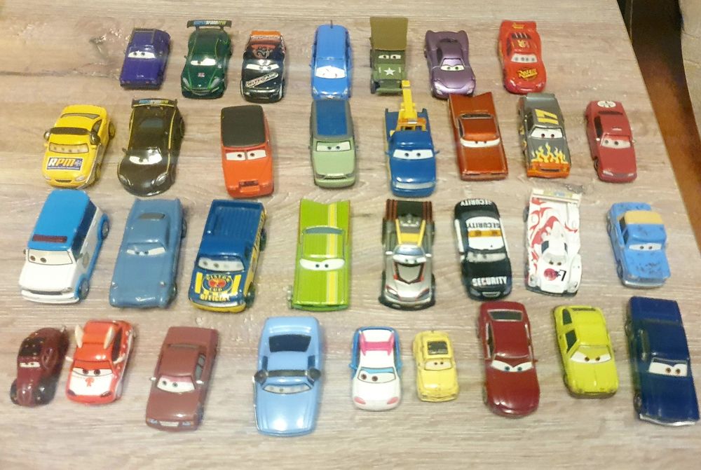 Cars auta z oczami mattel metalowe