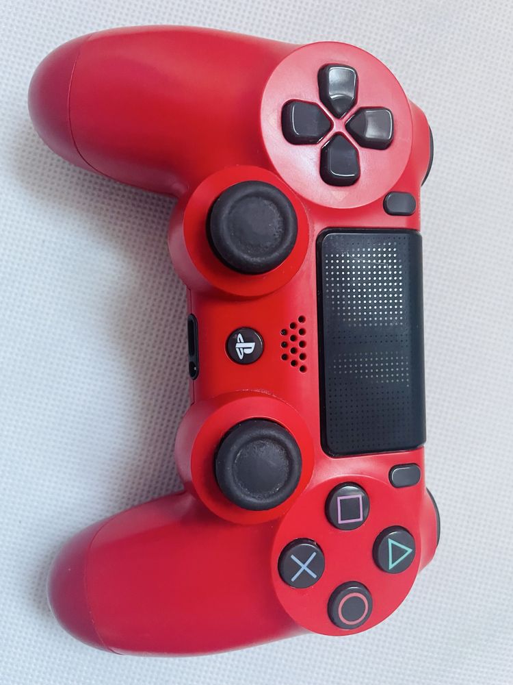 PS4 Pro 1TB plus Pad + kamera + pad + gry