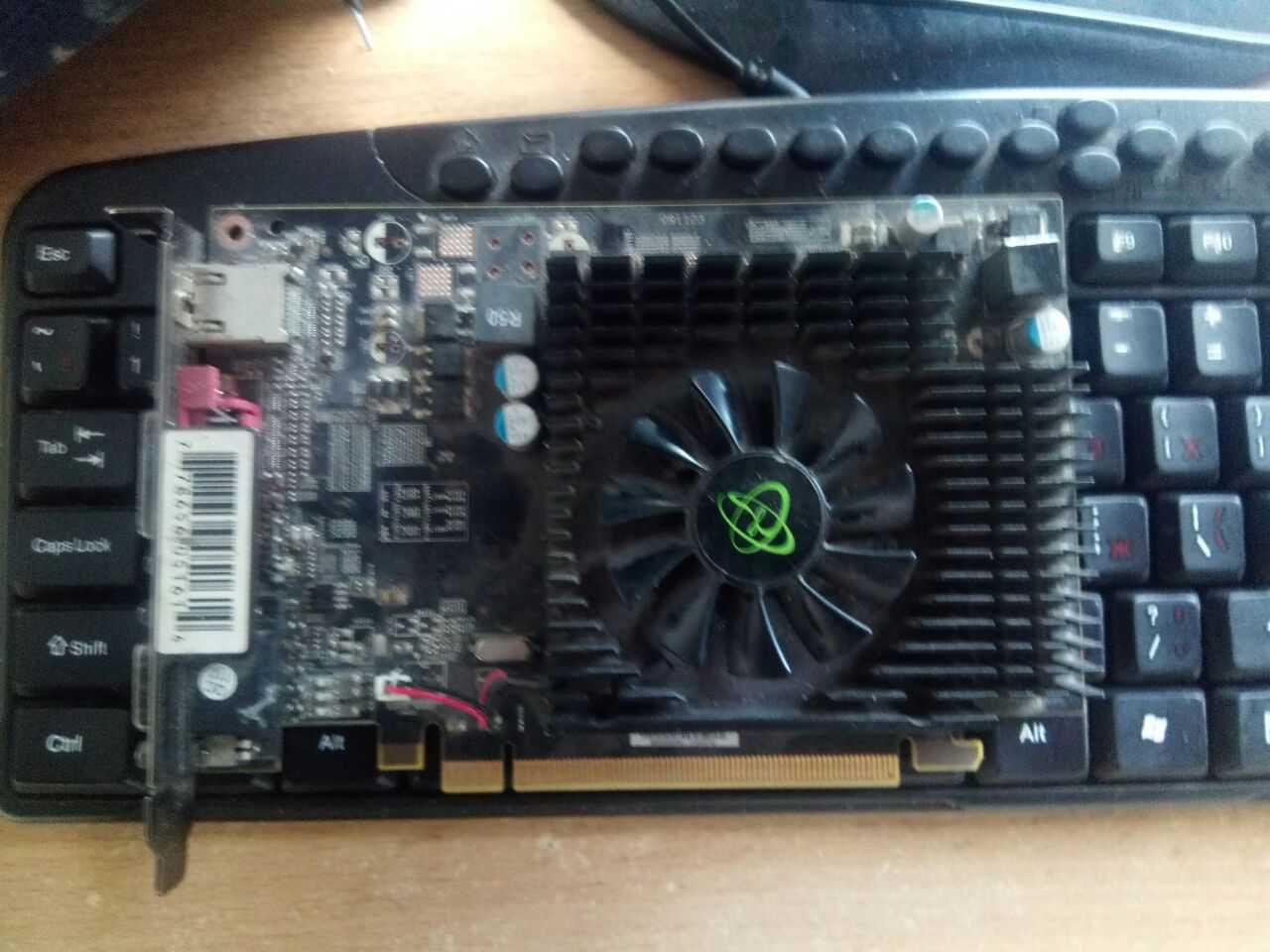 Radeon HD 5570 GDDR2
