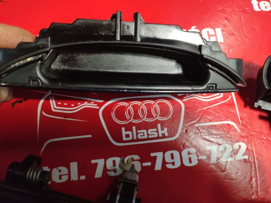 Komplet Klamek Zewnetrznych LZ5L Audi A6 C5 2.5 Sedan Lift 02r