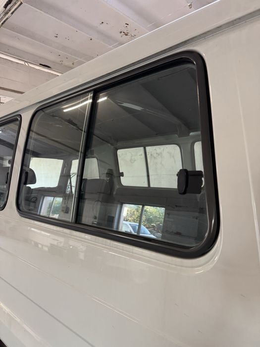 Скло бічне Toyota LC 78, 70, 79, 76