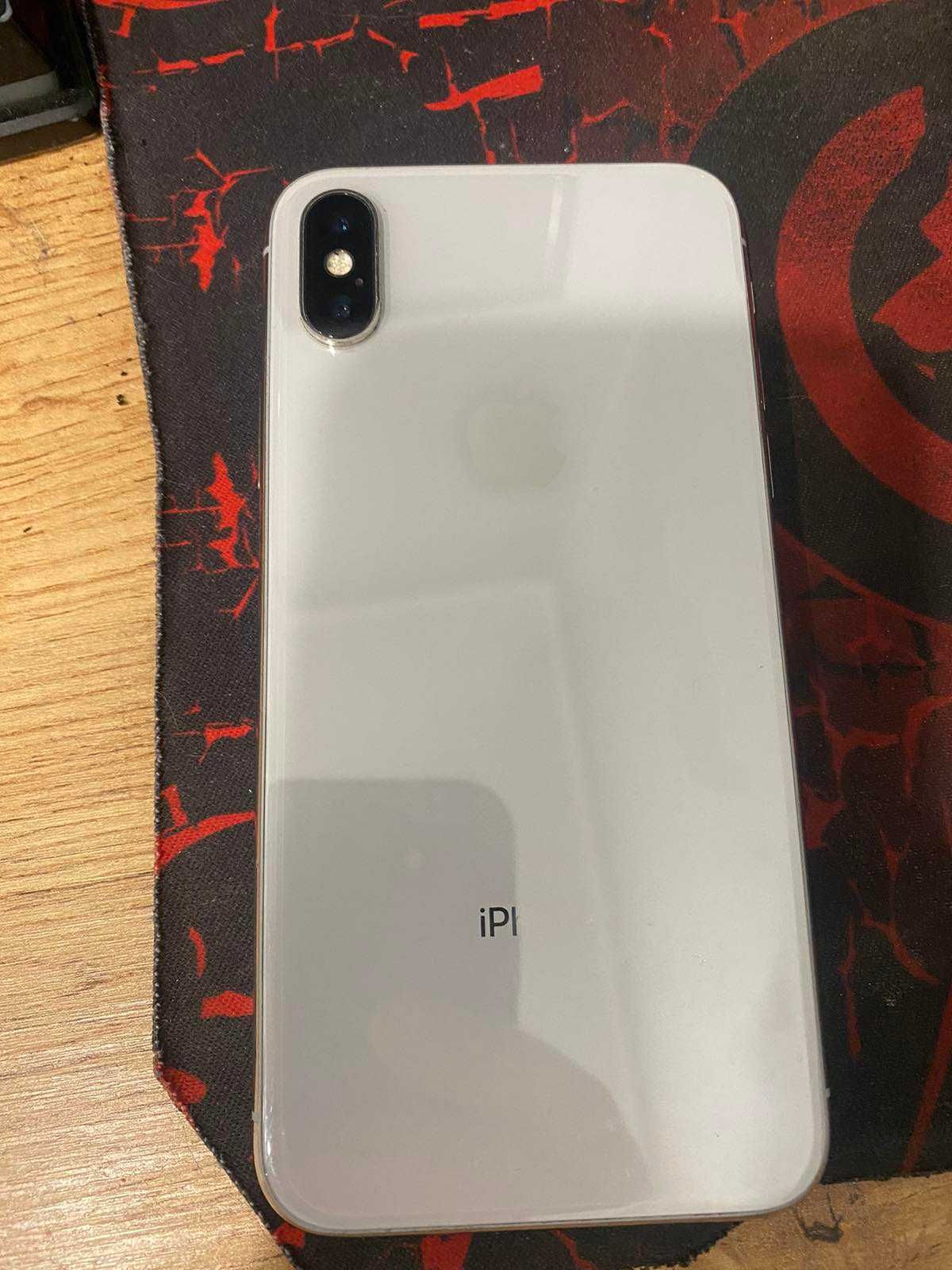 продам Б/у IPhone 10 64g