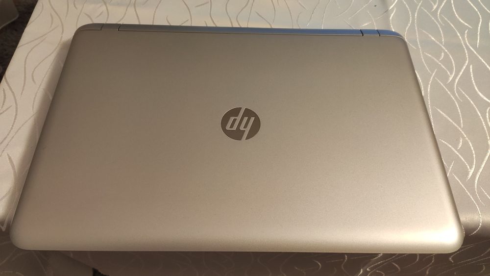 Laptop HP 17 cali I3 5gen. Radeon R7 M360 2GB, dysk SSD