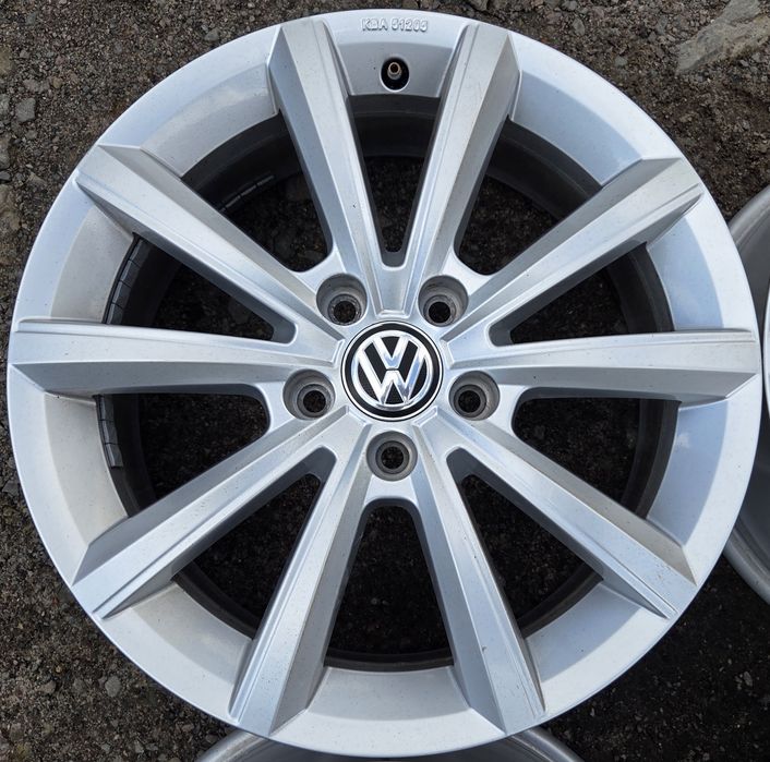 5 112 R17 Volkswagen Tiguan Passat Golf Jetta