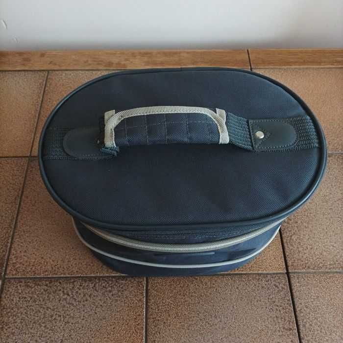 Damski kuferek kosmetyczny z lusterkiem Globtroter