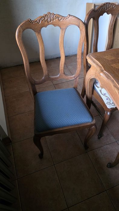 Stól ludwik. Stary stół