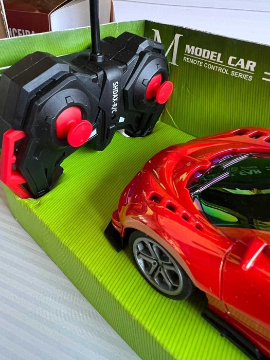Carro telecomandado NOVO