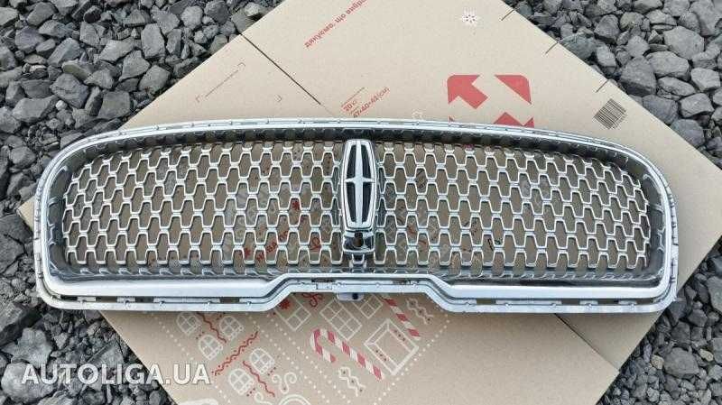 Решетка радиатора LINCOLN Continental 2017 год  запчасти шрот