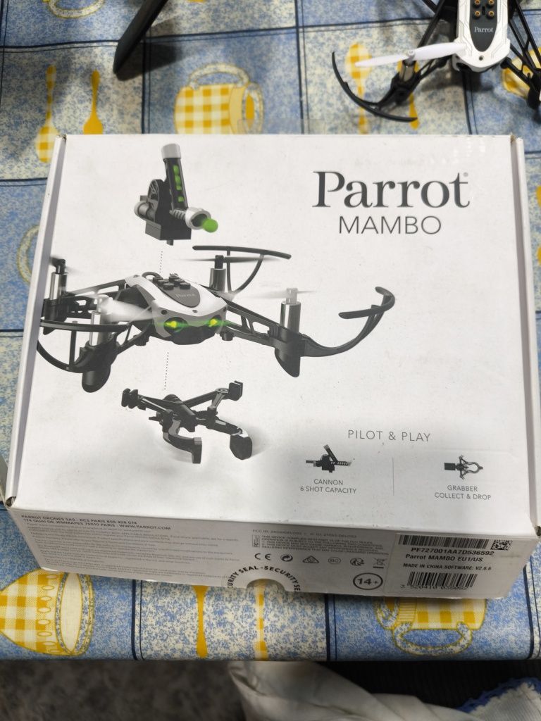 Vendo 4 drones parrot