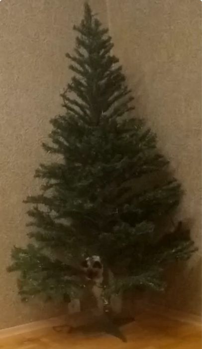 Елка искуственная