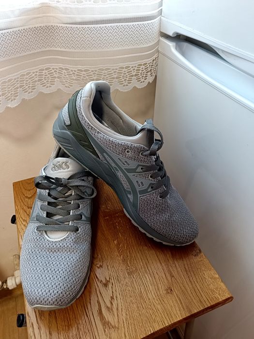 Кросівки Asics р. 41 уст.27 см