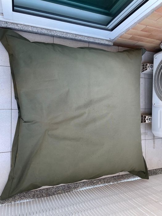 Puff Jardim estilo almofada