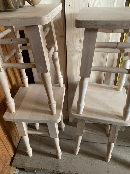 Табуретки, стільці, крісла розкладні