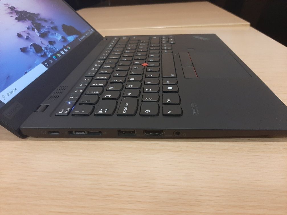 Lenovo X1 Carbon - i7 / 16GB / 512SSD