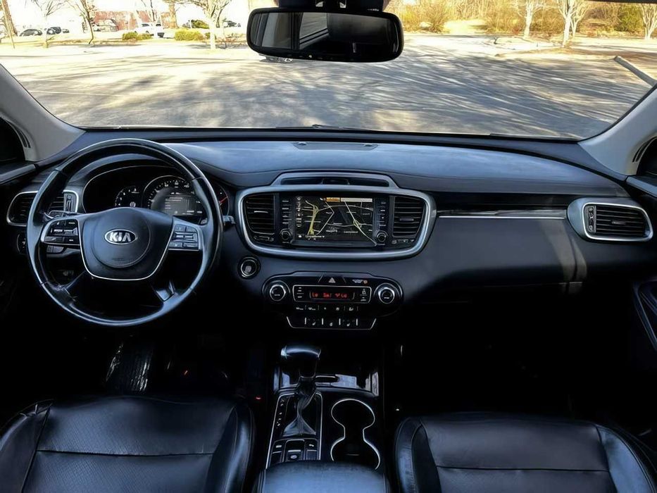 Kia Sorento      2019