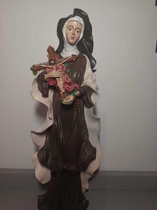 Santa Rita de Cássia em Porcelana – Arte Sacra (35 cm)