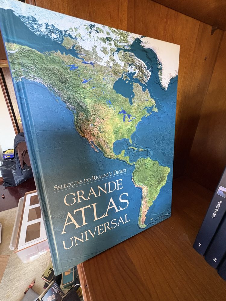 Grande Atlas Universal