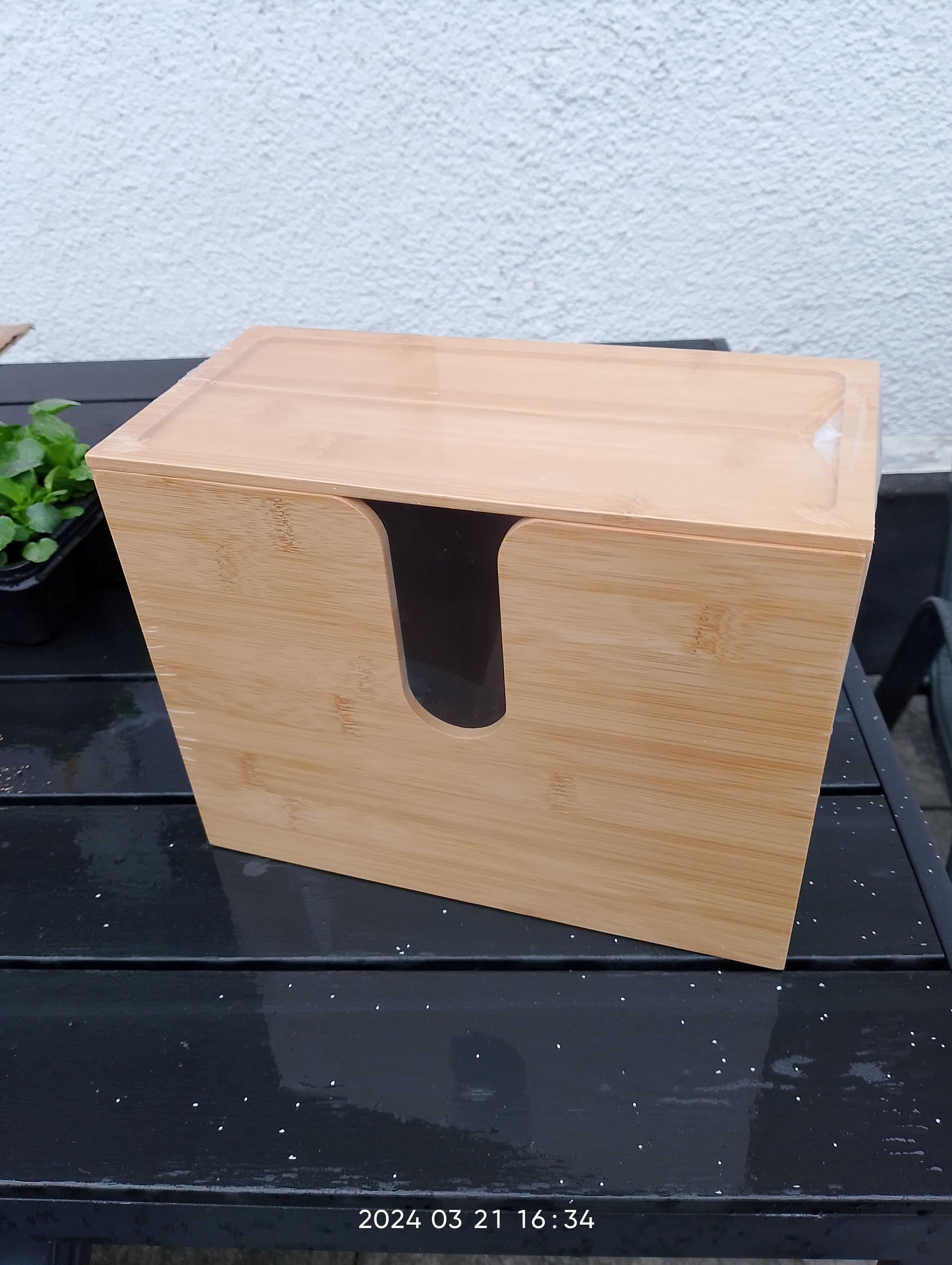 Bambusowe pudełko na papier
