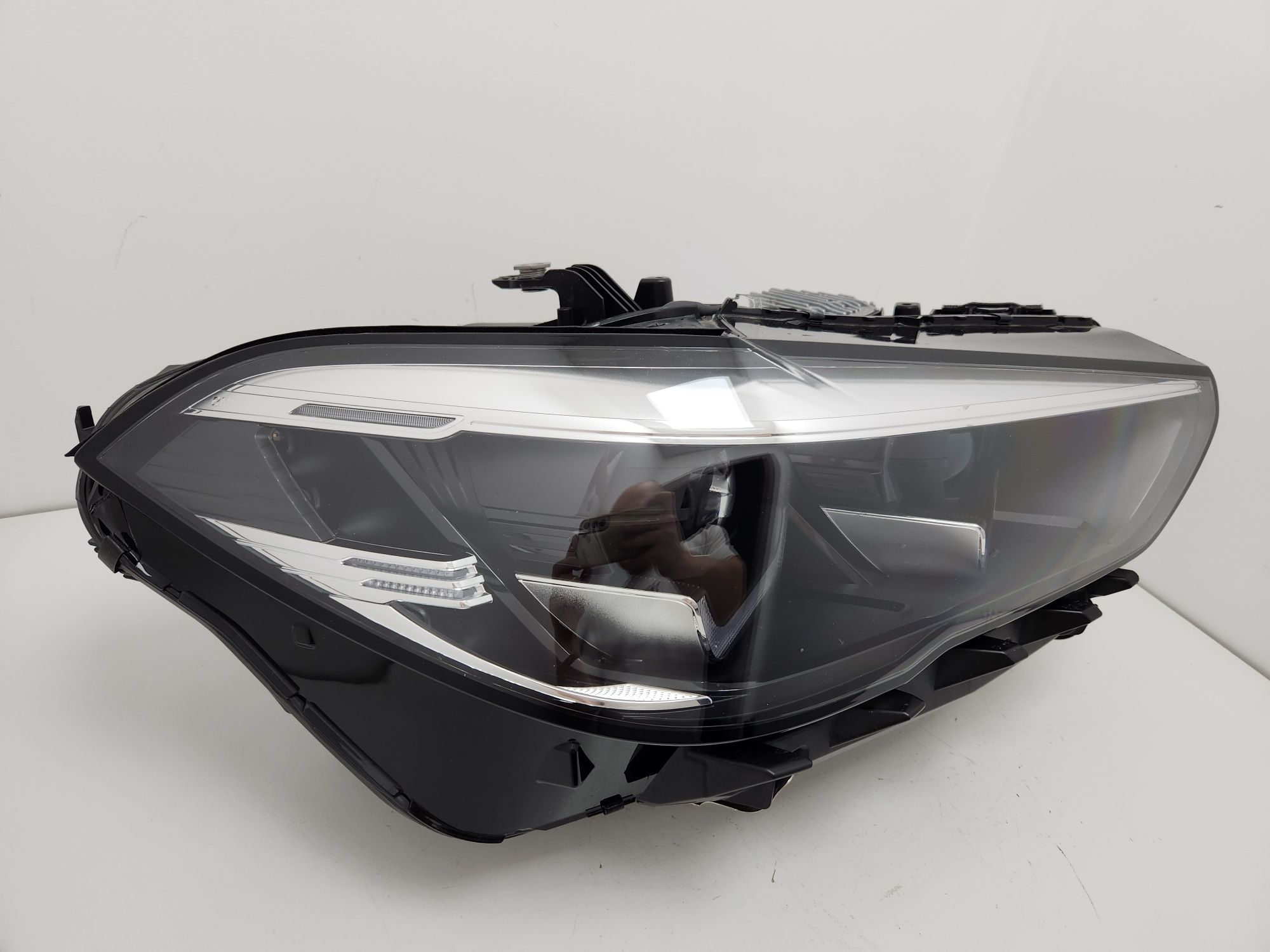 Фара права BMW X5 X6 G05 G06 2019-2023 USA