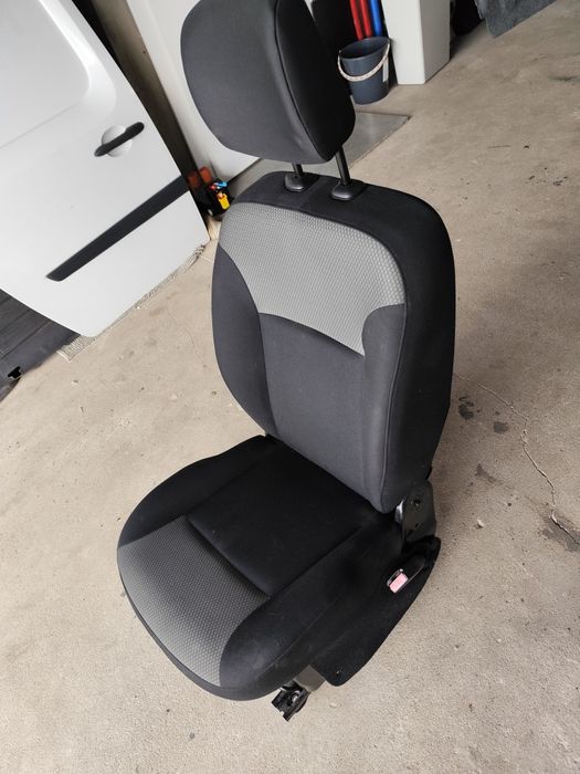 Fotel pasażera prawy renault Kangoo