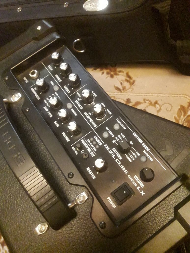 Boss Dual Cube Bass LX