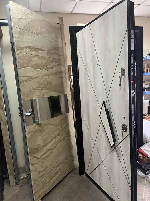 Двері вхідні броньовані РОЗПРОДАЖ