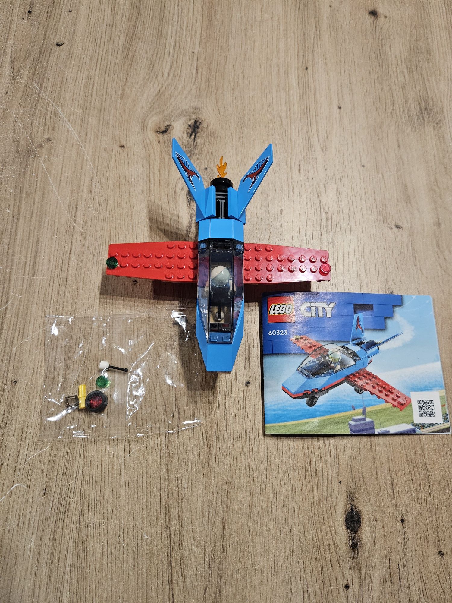 LEGO City 60323 Samolot kaskaderski