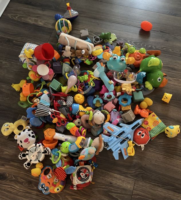 Zabawki - zestaw dla dziecka 0-2.