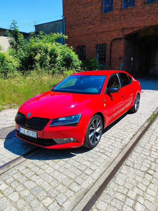 Skoda Superb Skoda Superb 2.0 TSI 4x4 Sportline DSG