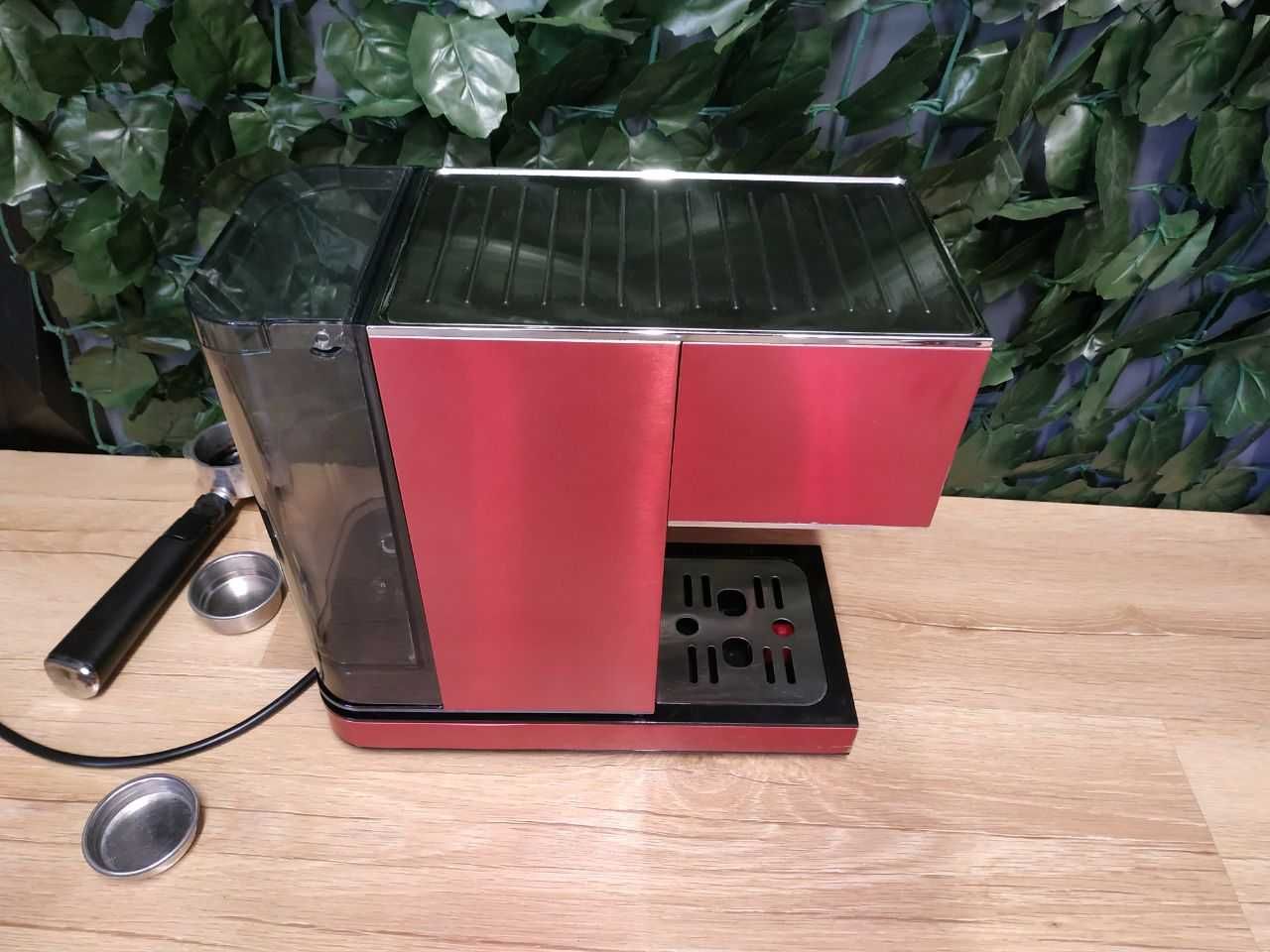 Kolbowy ekspres ciśnieniowy Klarstein Pausa 1350 W czerwony #5703