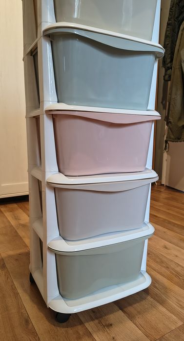 Regał z szufladami wysokiej jakości plastik