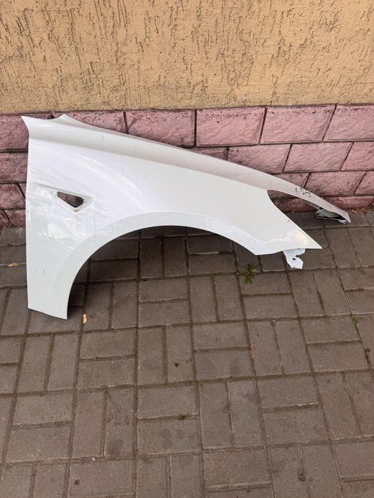 Крыло переднее поавое tesla model 3